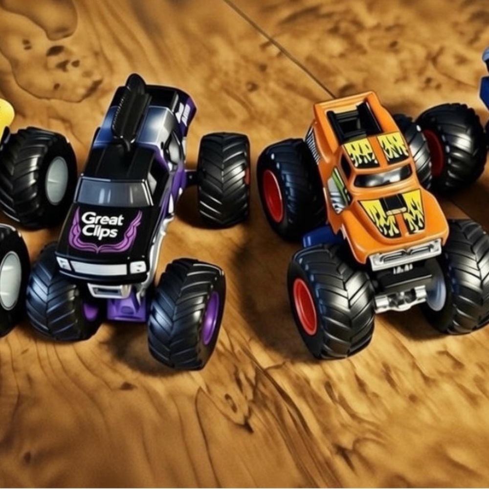 Hot Wheels Monster Trucks Toy Set of 4